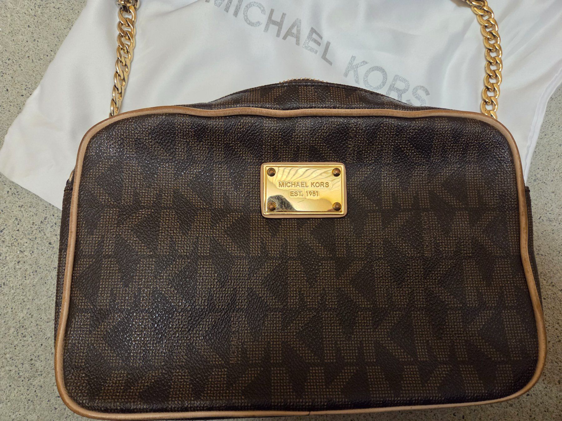 Michael Kors Borse da donna: MICHAEL KORS Tasche mit Portemonnaie – Usato da Emmen venduto da GrabandGo 4