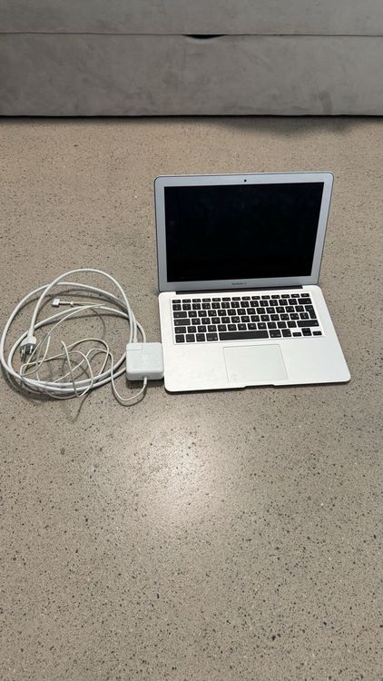 Apple Notebook: MacBook Air 13 – Usato da Montmagny venduto da XR77