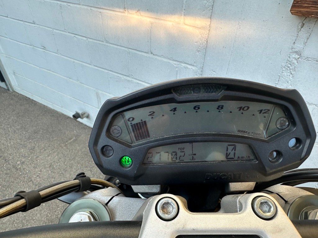 Ducati Strada: Ducati Monster 1100 – Usato da Steinmaur venduto da fiumicello01 4