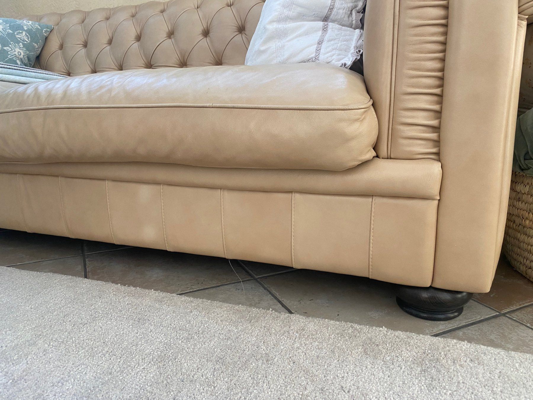Divani: Chesterfield Sofa – Usato da Oberentfelden venduto da Gdsign 5