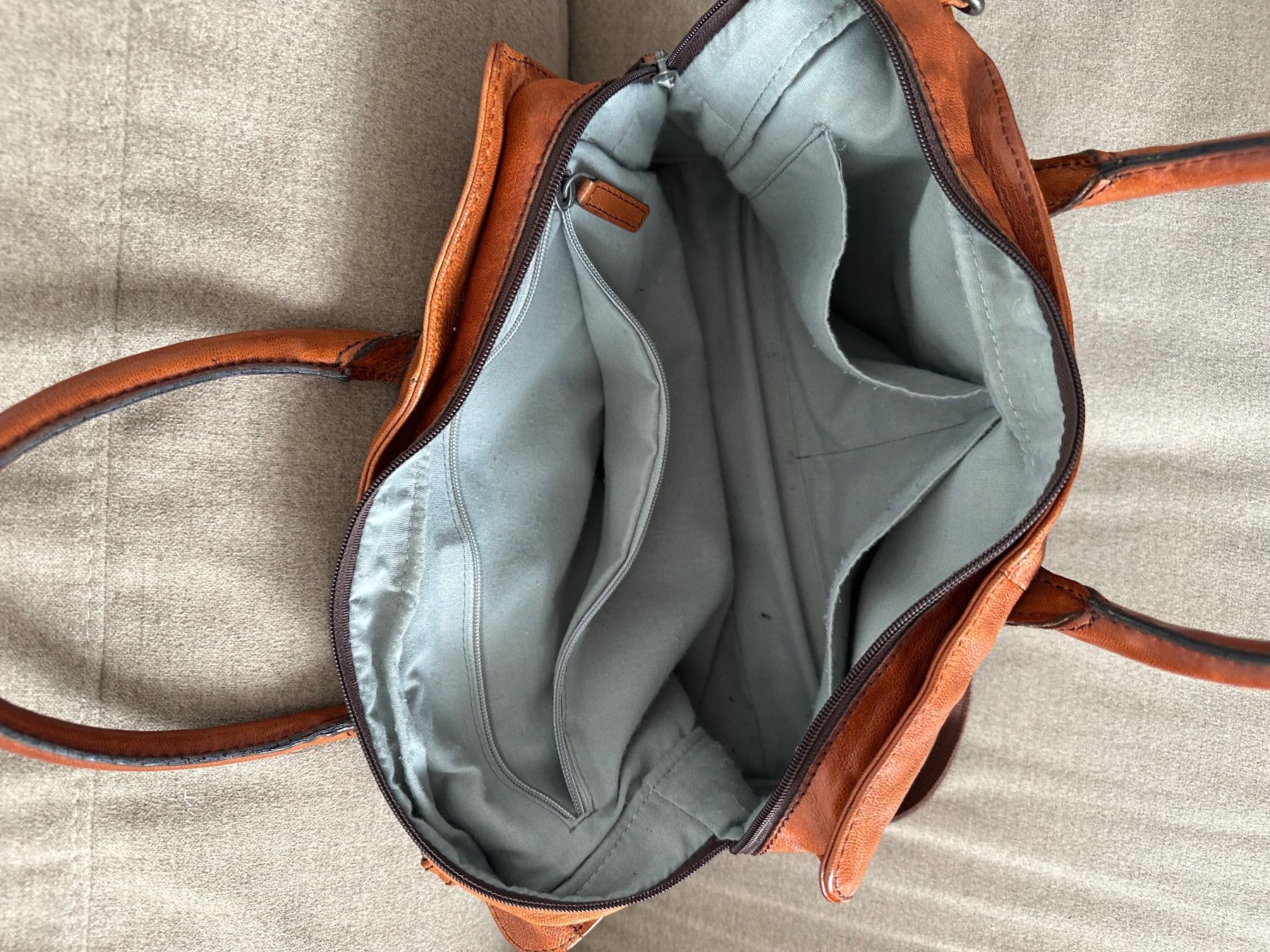 Sacs femmes: Lederhandtasche Cognac - Marke Varese – D'occasion à Zürich par 72strandkorb 3