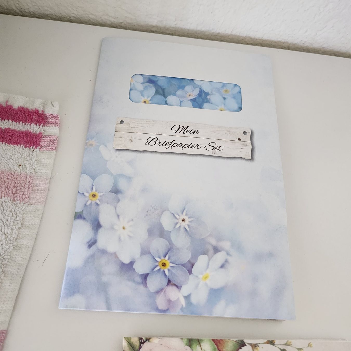 Papiere: Mein Briefpapier set 13 x19cm Hellblau Blumig – Neu und originalverpackt aus Unterägeri von ani_pn8n 1