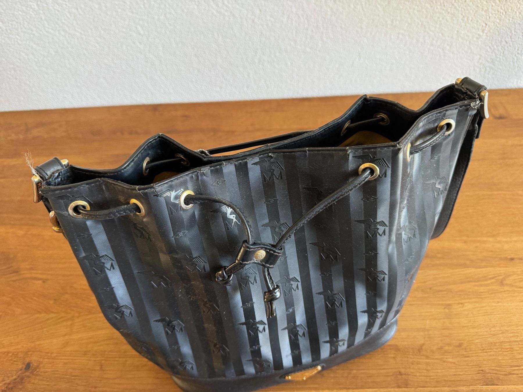 Maison Mollerus Borse da donna: Maison Mollerus Beuteltasche schwarz – Usato da Frauenfeld venduto da lona05 4