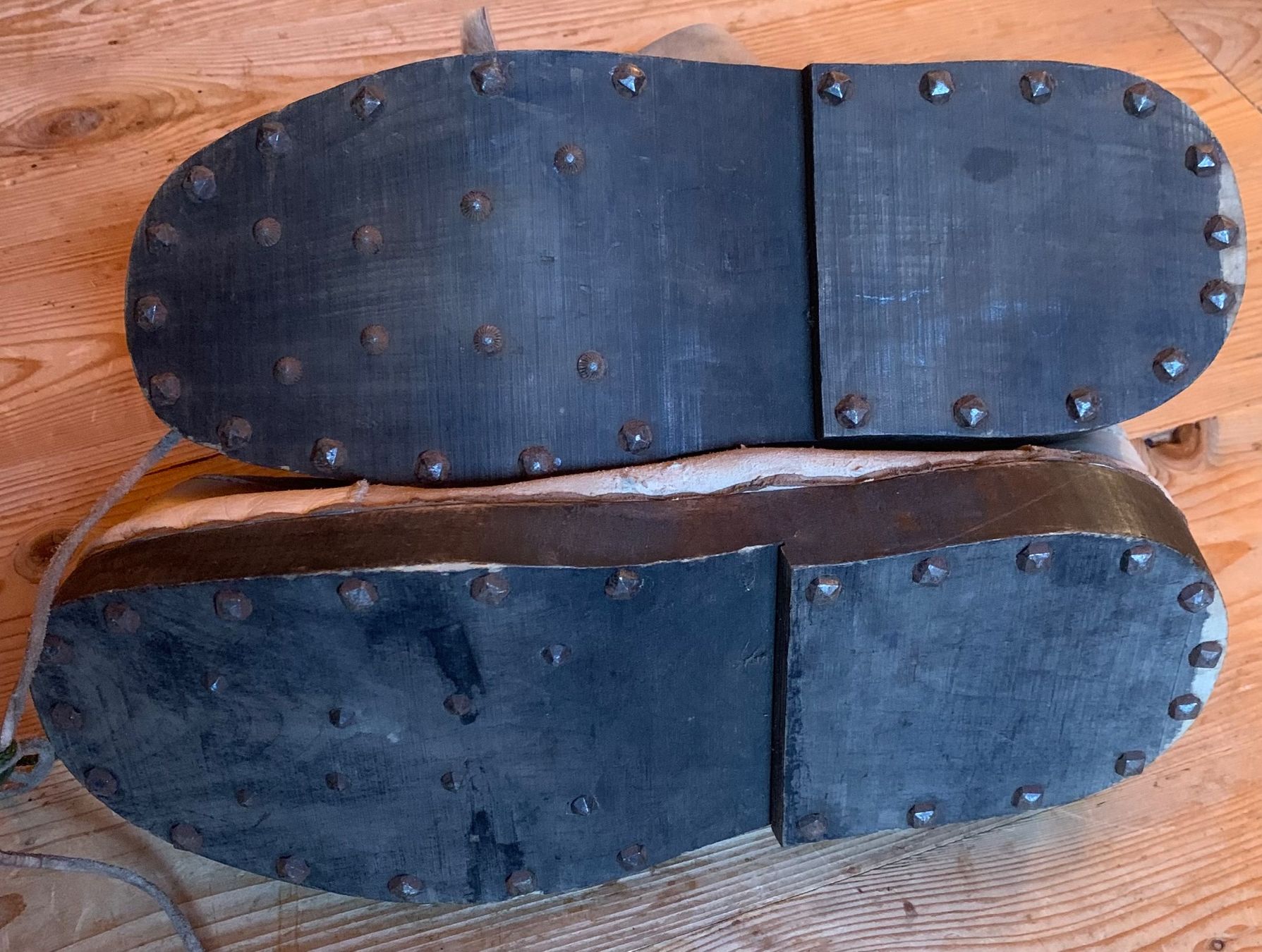 Armée suisse Chaussures hommes: Lammfell-Überstiefel der CH Armee – D'occasion à Goldingen par Bergler012 5