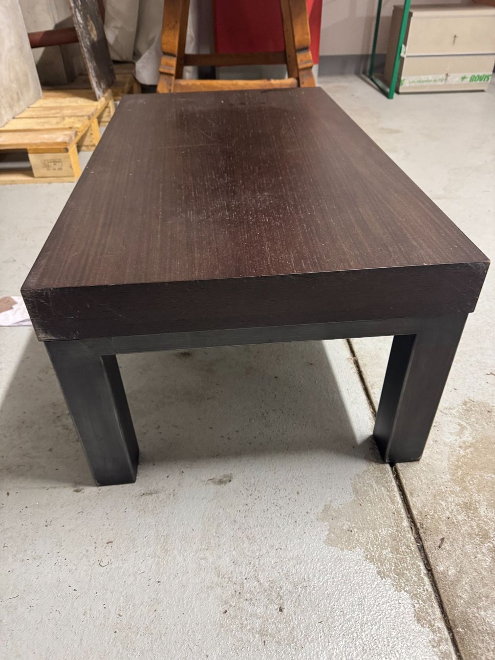 Tische: Elegant Dark Brown Coffee Table – Gebraucht aus Oeschseite von -Luxury-On-Line- 1