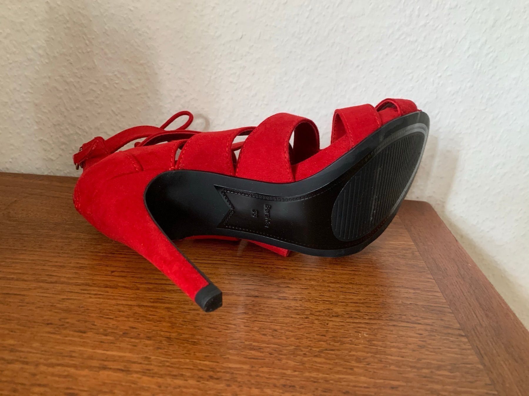 Bershka Scarpe da donna: BERSHKA - Sandalette rot neu 36 – Nuovo (secondo la descrizione) da Zürich venduto da Diazaio 3