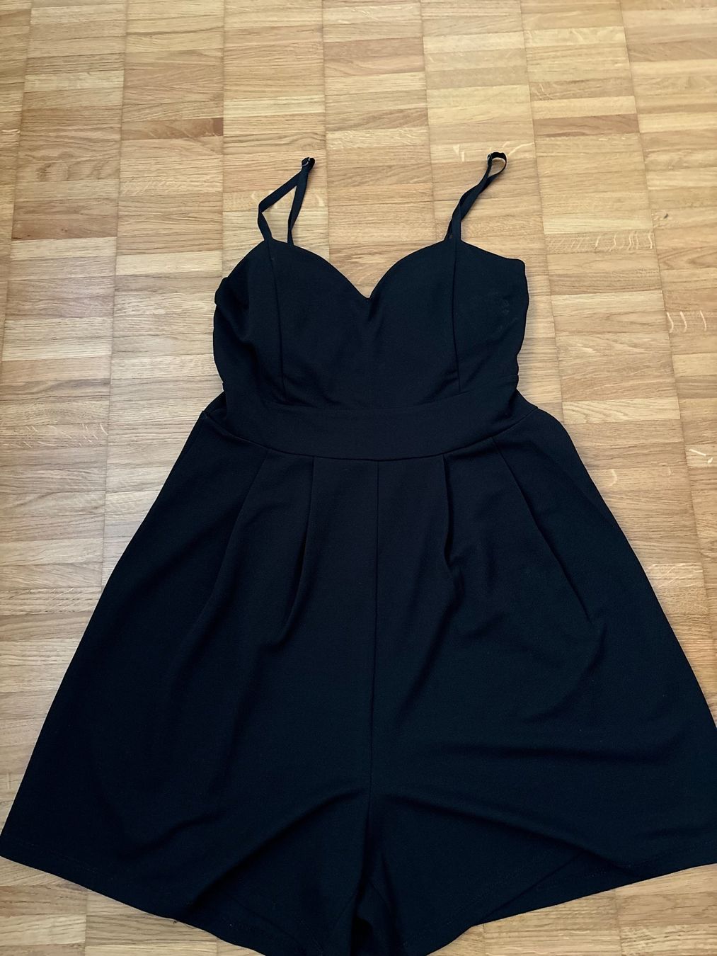 Only Vestiti: Schickes Jumpsuit-Kleid, Only, Gr. M – Usato da Winterthur venduto da Sunshine143