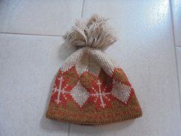 MÜTZE  MIT WOLLE