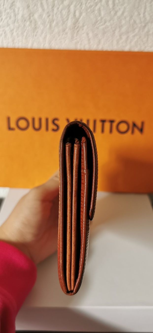 Louis Vuitton Portamonete: LV Epi Sara 2 Cards Wallet – Usato da Morges venduto da B.Nipawan 7