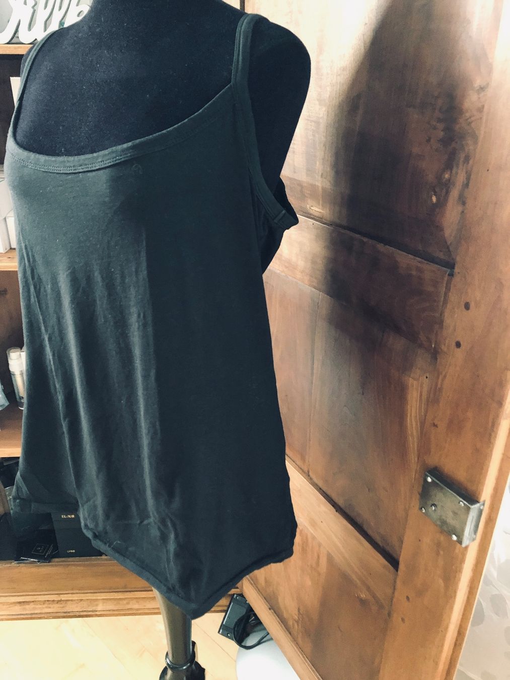 Top: 2er Set schwarze Damen Trägertops Gr. 44/ 46 – Usato da Arlesheim venduto da leyRum4.5 2