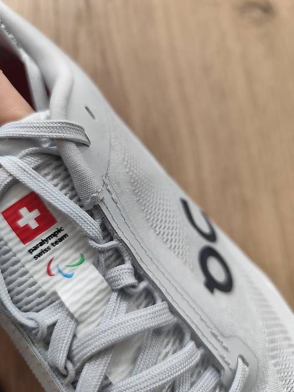 On Scarpe da uomo: Laufschuhe On Cloudsurfer Next Limited Olympic Edition – Usato da Sachseln venduto da jas_ch 3