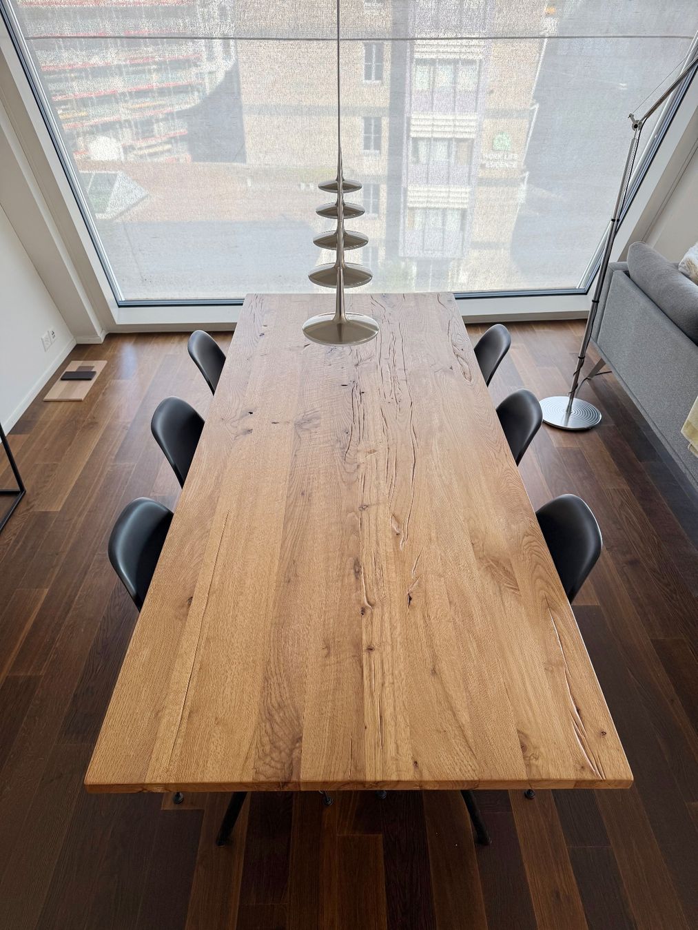 Interio Tavoli: Esstisch Sumpfeiche mit Metallgestell – Usato da Winterthur venduto da bk93 1
