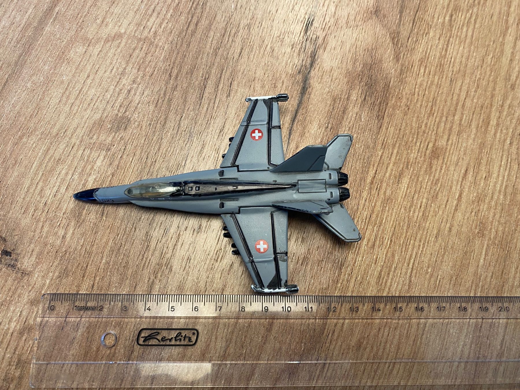 Kits de montage: F-18 Super Hornet – D'occasion à Bauma par Lieverd01 3