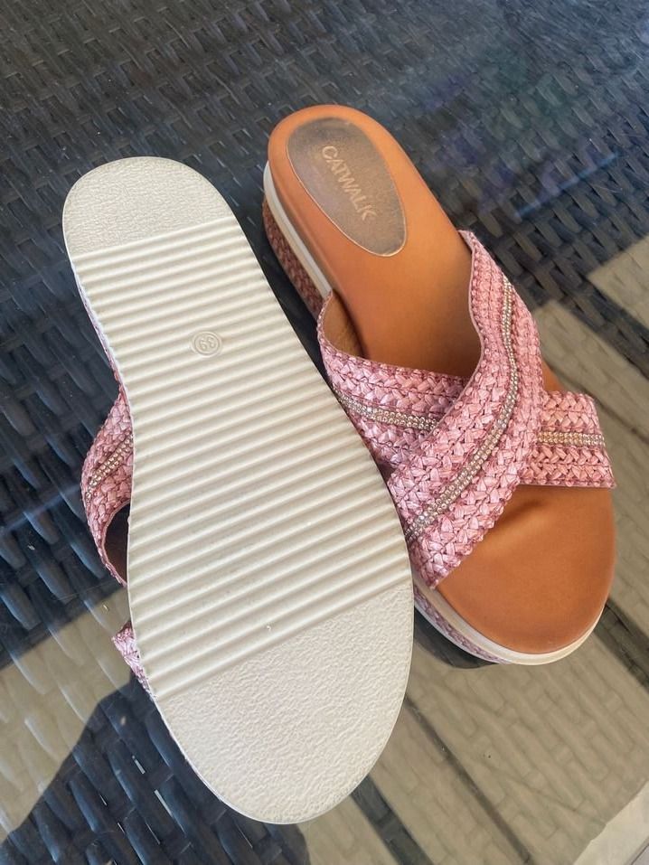 Damenschuhe: Neu Damen Pantoletten 39 Neu – Neu und originalverpackt aus Bergdietikon von antovale 1