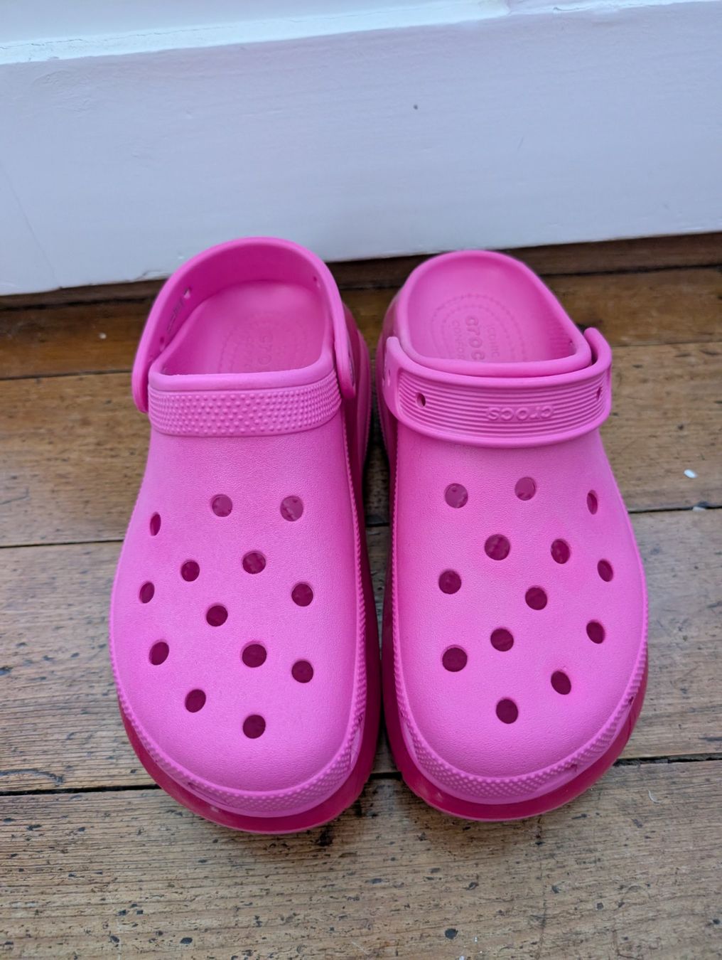 Crocs Scarpe da donna: Crocs pink – Nuovo (secondo la descrizione) da Frauenfeld venduto da Shiranui 1