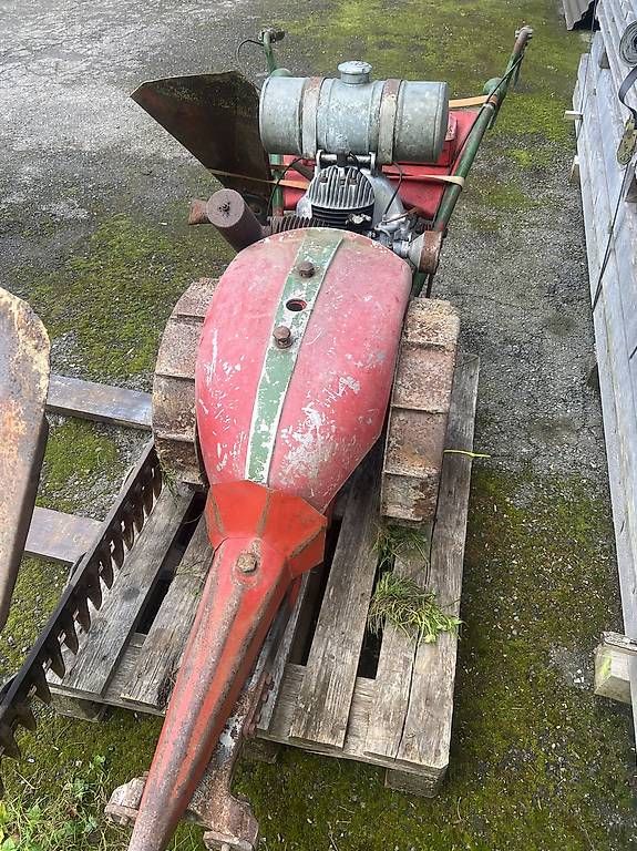 Tutte le macchine: Ancienne faucheuse Bucher de 1946 – Usato da Champéry venduto da yamachiche 1