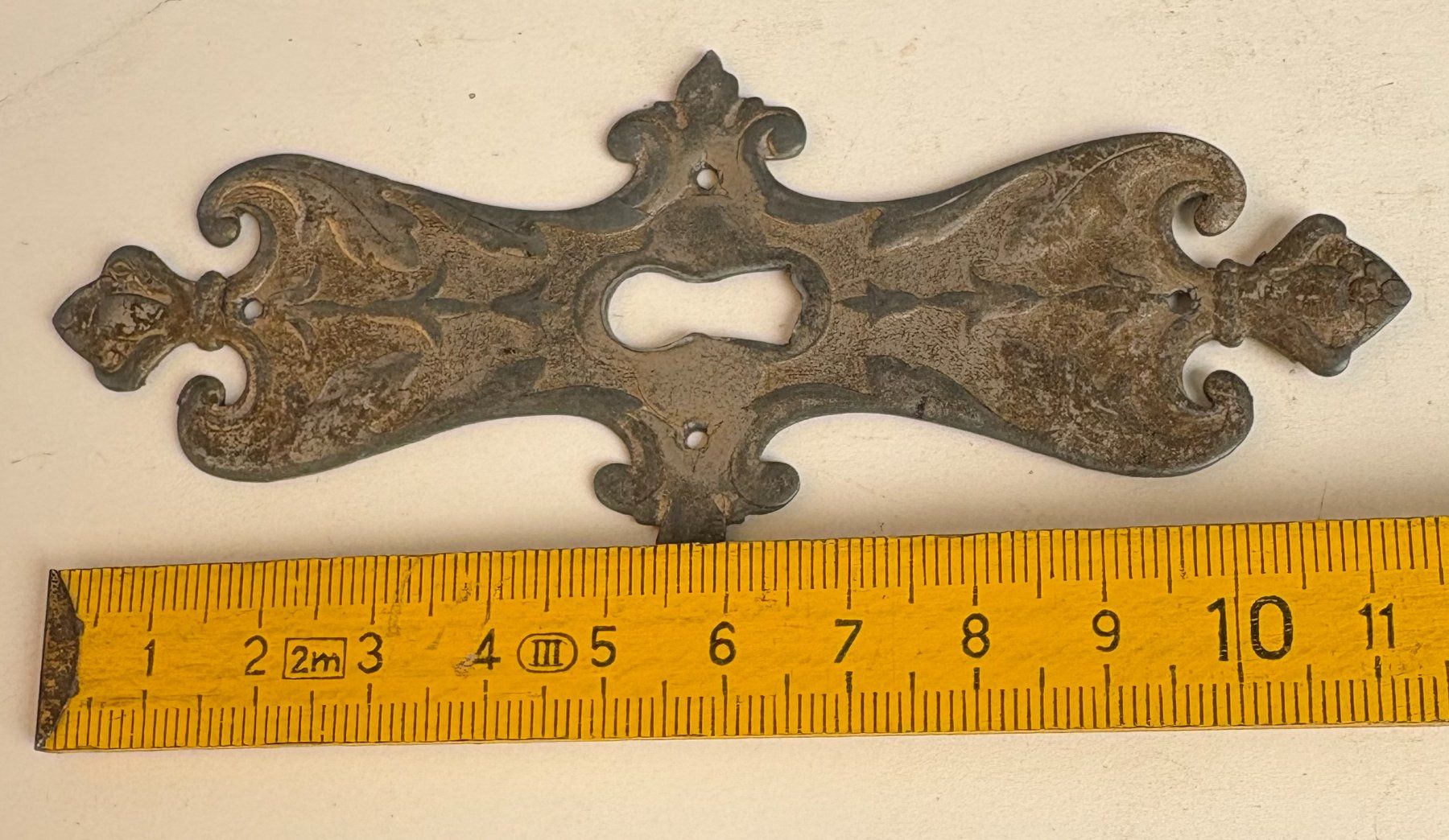 Ferramenta: VINTAGE SCHLÜSSELROSETTE – Usato da Ostermundigen venduto da wini63 2