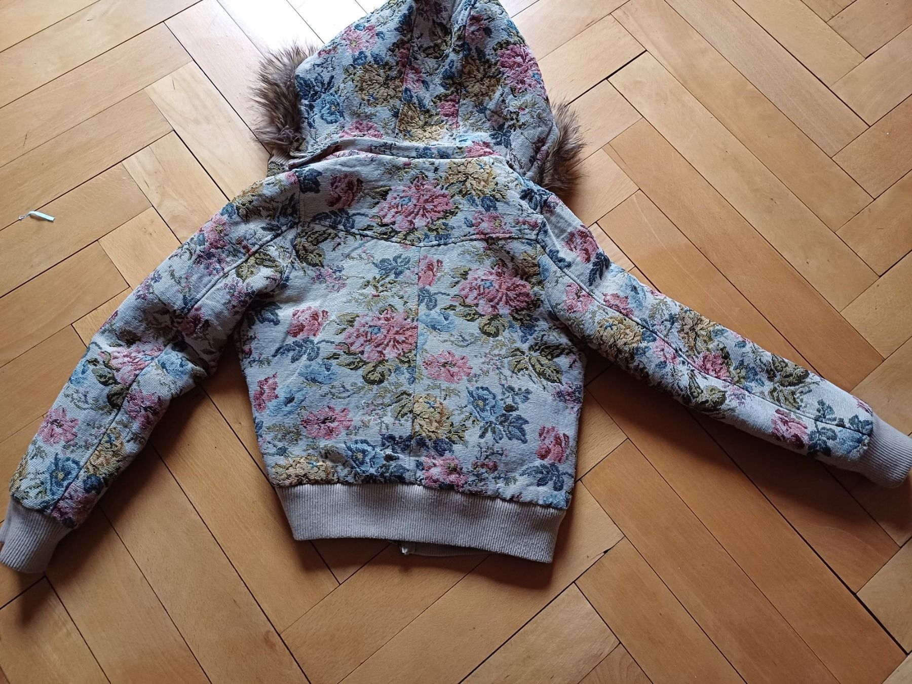 Giacche: spezielle Jacke von BellField – Usato da Bern venduto da Akatinka 1