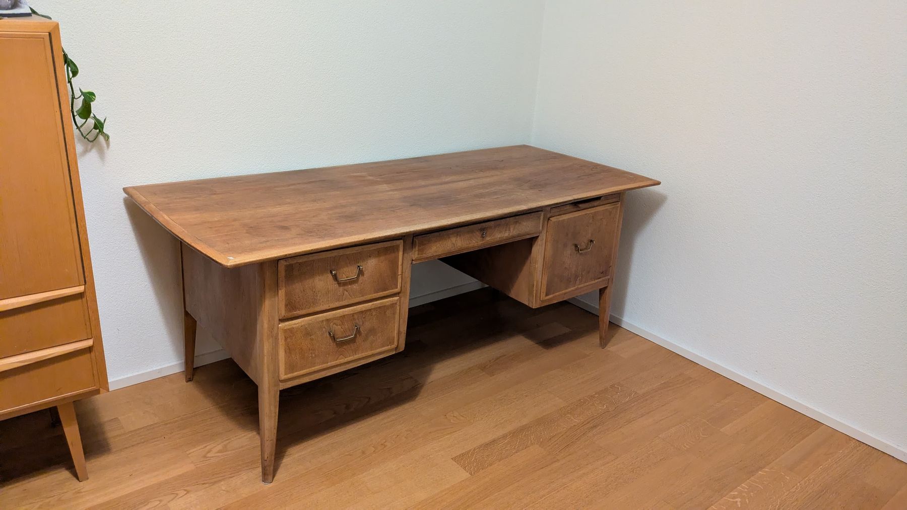 Scrivanie: Vintage Schreibtisch Holz – Usato da Obernau venduto da an_co