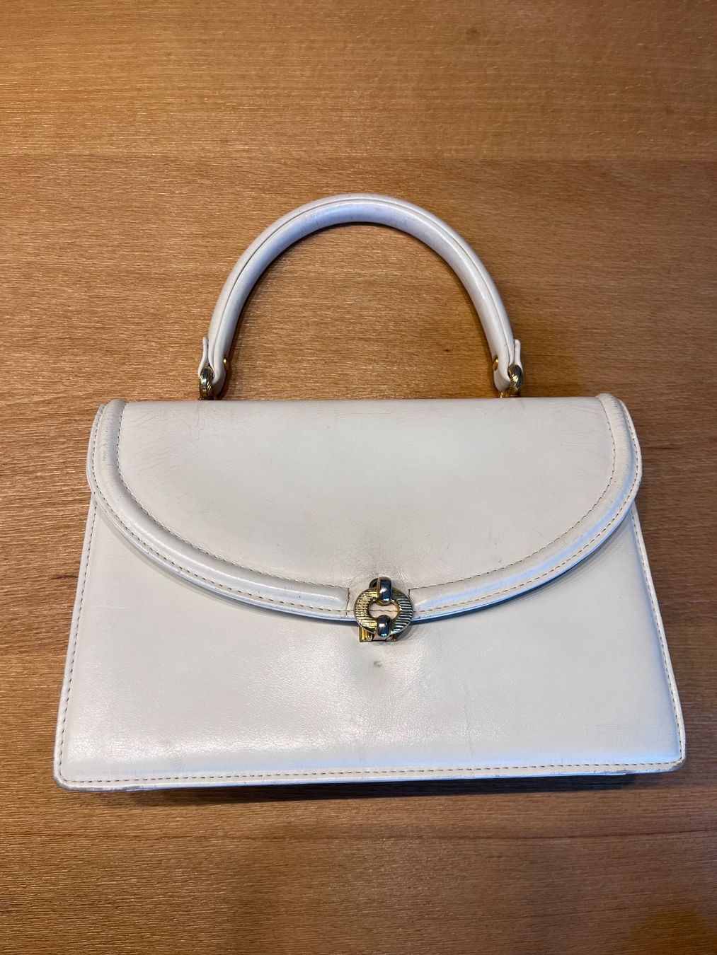 Taschen für Damen: Vintage Tasche – Gebraucht aus Roggwil BE von KarotteV