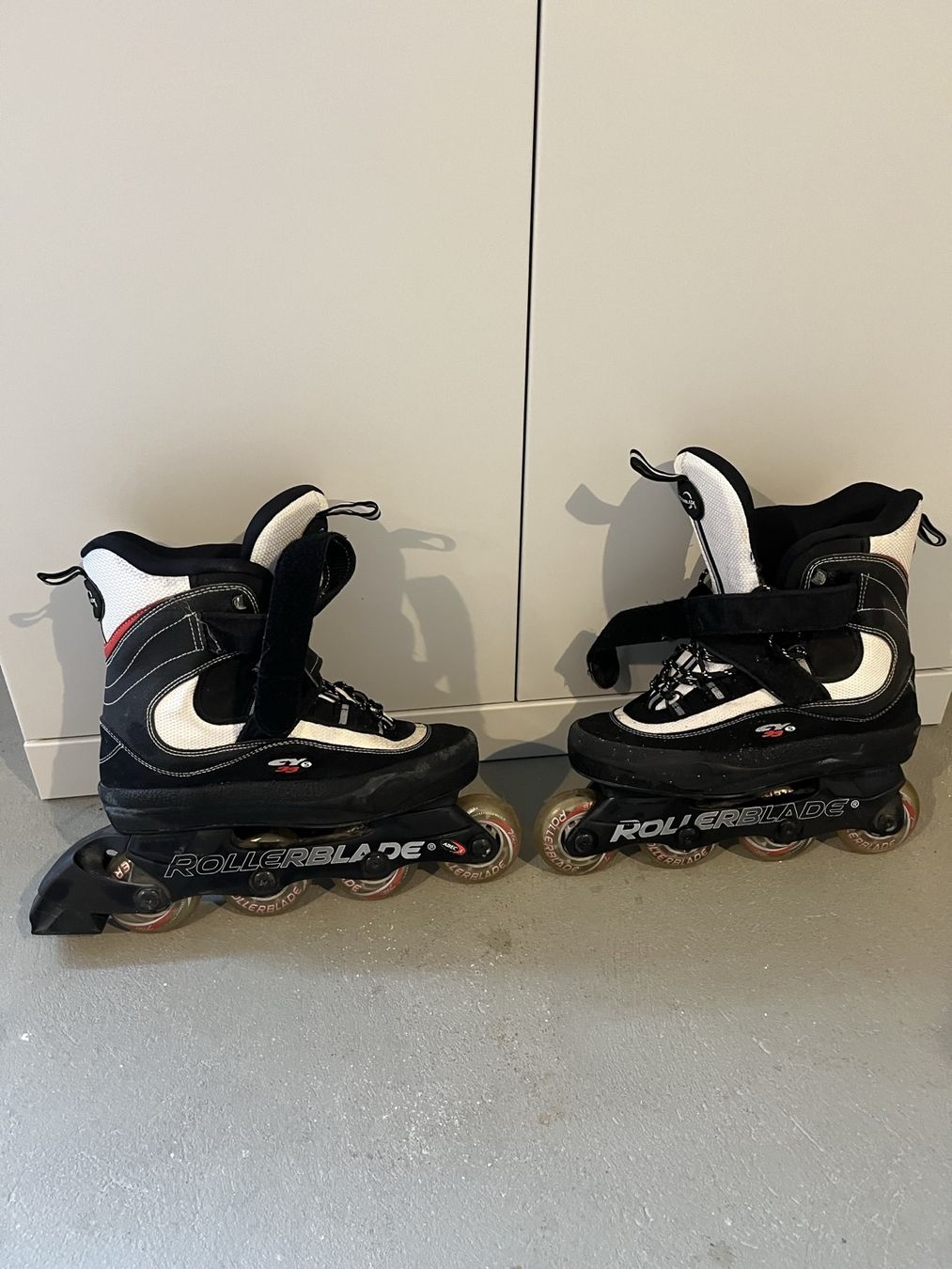 Patins à roul. & inline: Inline Skates Rollerblade Grösse M (EU 38) gebraucht – D'occasion à St. Gallen par Sirupp 5