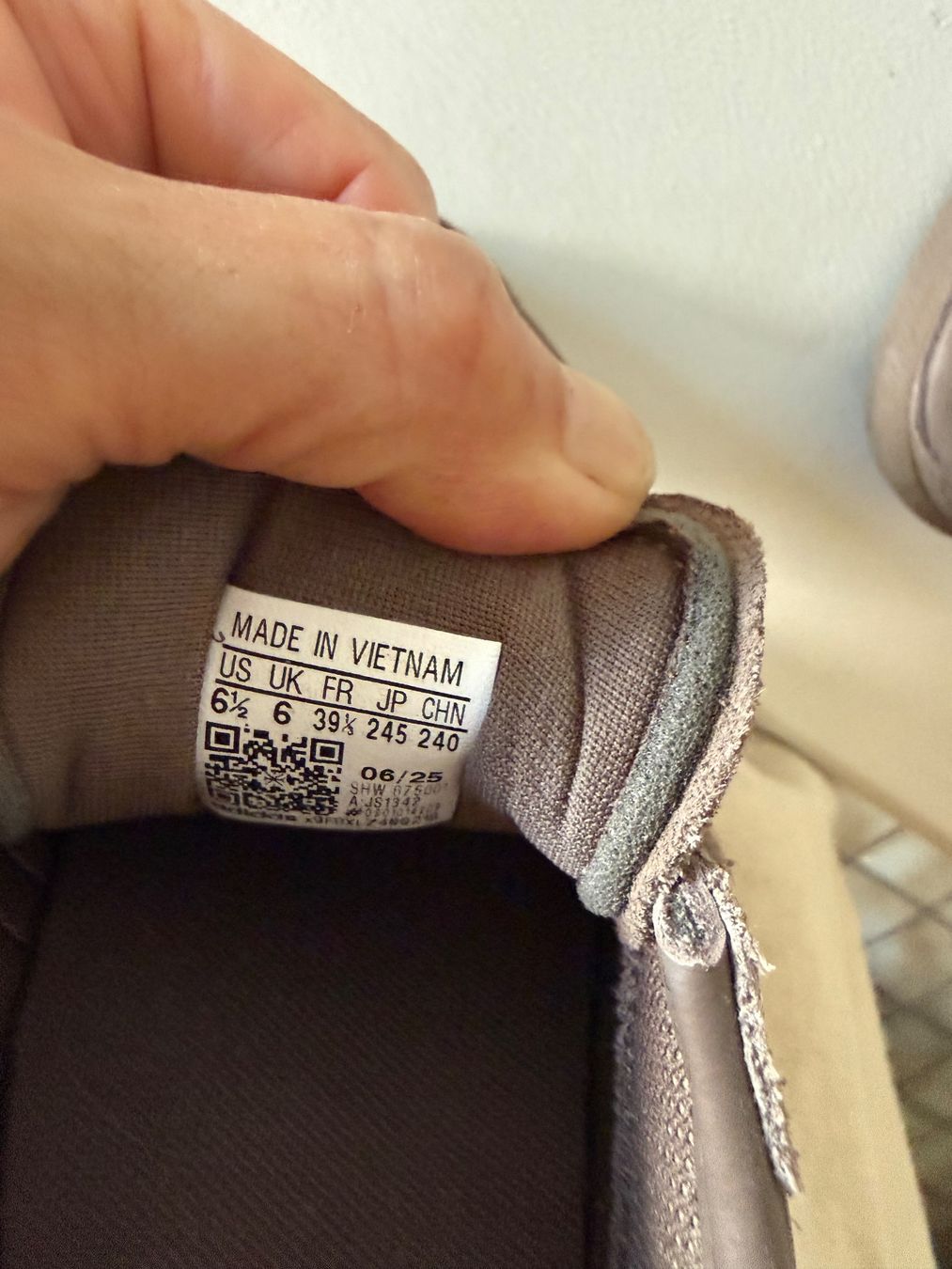 Adidas Scarpe da donna: Baskets Adidas marron taille 39 état neuf – Usato da Céligny venduto da kimag1 6