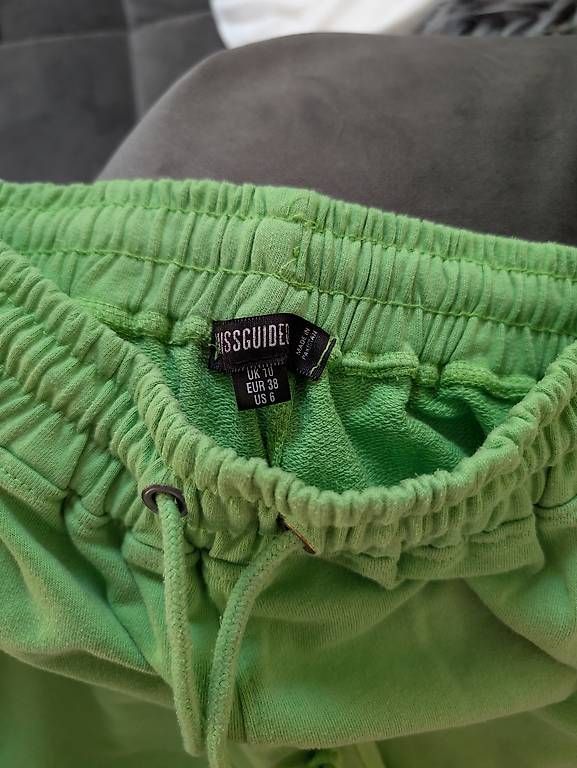 Hosen: Missguided Shorts 38 – Gebraucht aus Erschwil von andora00 1