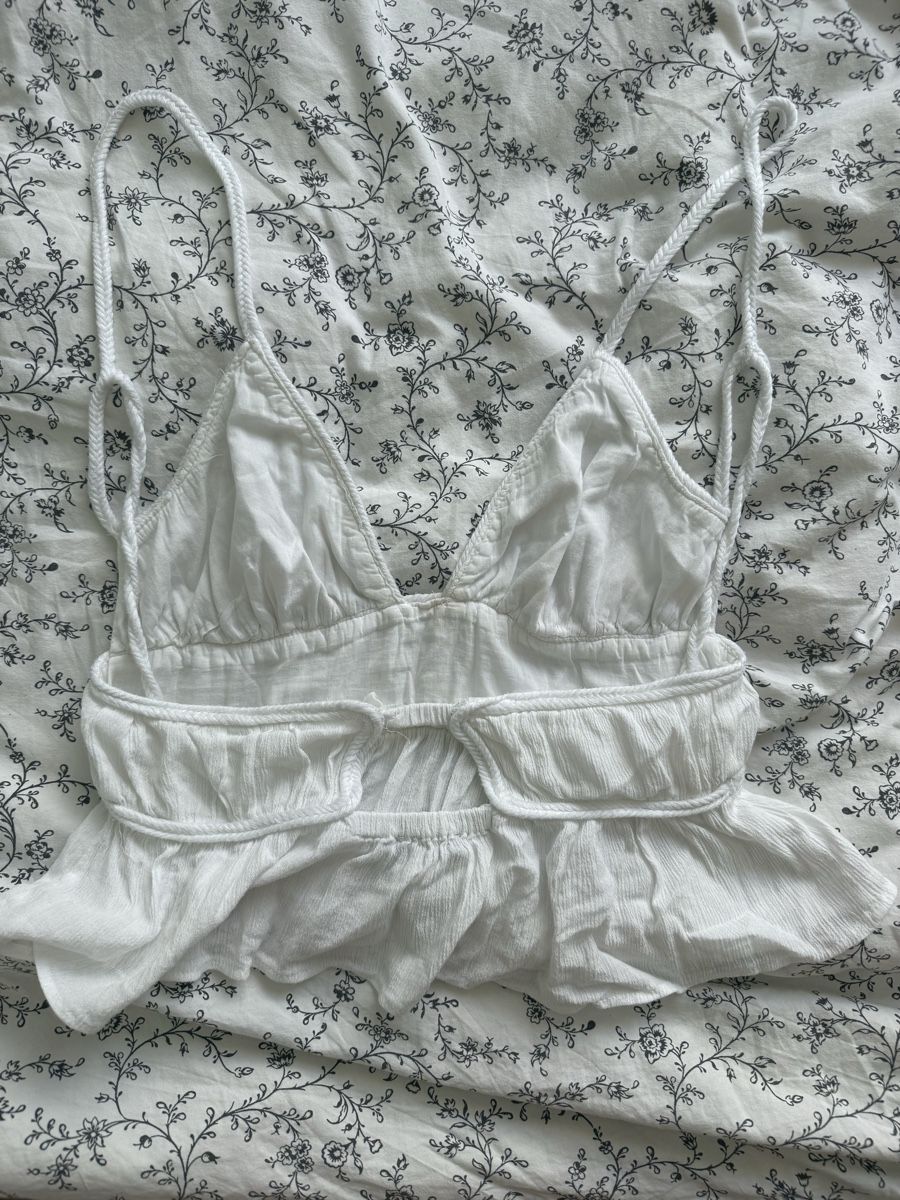 Zara Top: Rückenfreies Top – Usato da Unterägeri venduto da ann_x8pf 1
