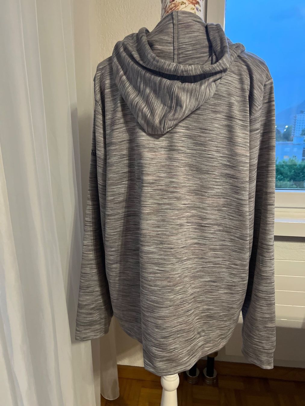 Columbia Maglioni & Felpe: Graue Columbia Herren Pullover Gr.L – Usato da Chur venduto da van_hnc6 1