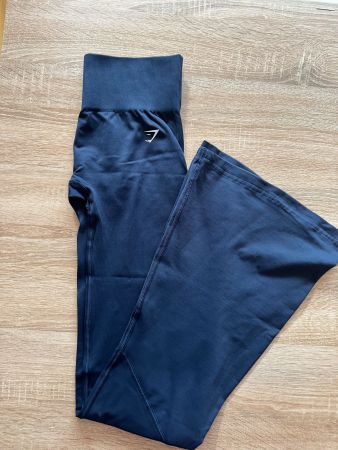 Gymshark EVERYDAY SEAMLESS FLARED LEGGINGS - S (Navy)