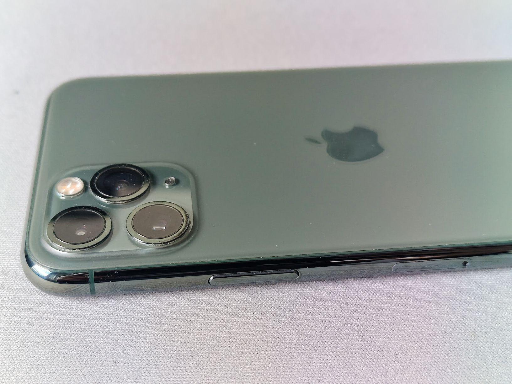 Apple Telefoni cellulari / Smartphones: iPhone 11 Pro – Usato da Territet venduto da jam_2yx7 2