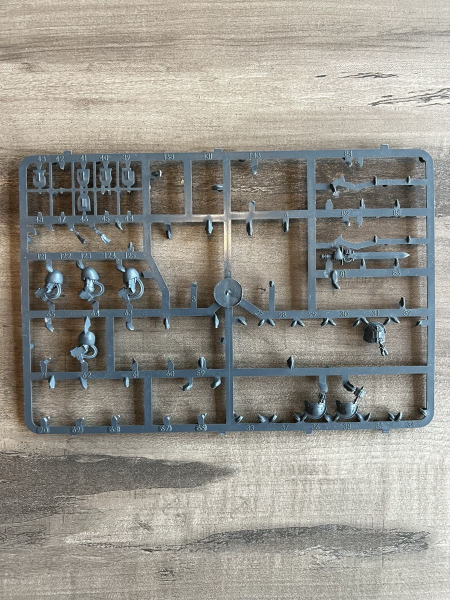 Spiele: Warhammer 40k/Horus Heresy Gussrahmen/Bits Set 13 – Gebraucht aus Läufelfingen von stephiesheena 5