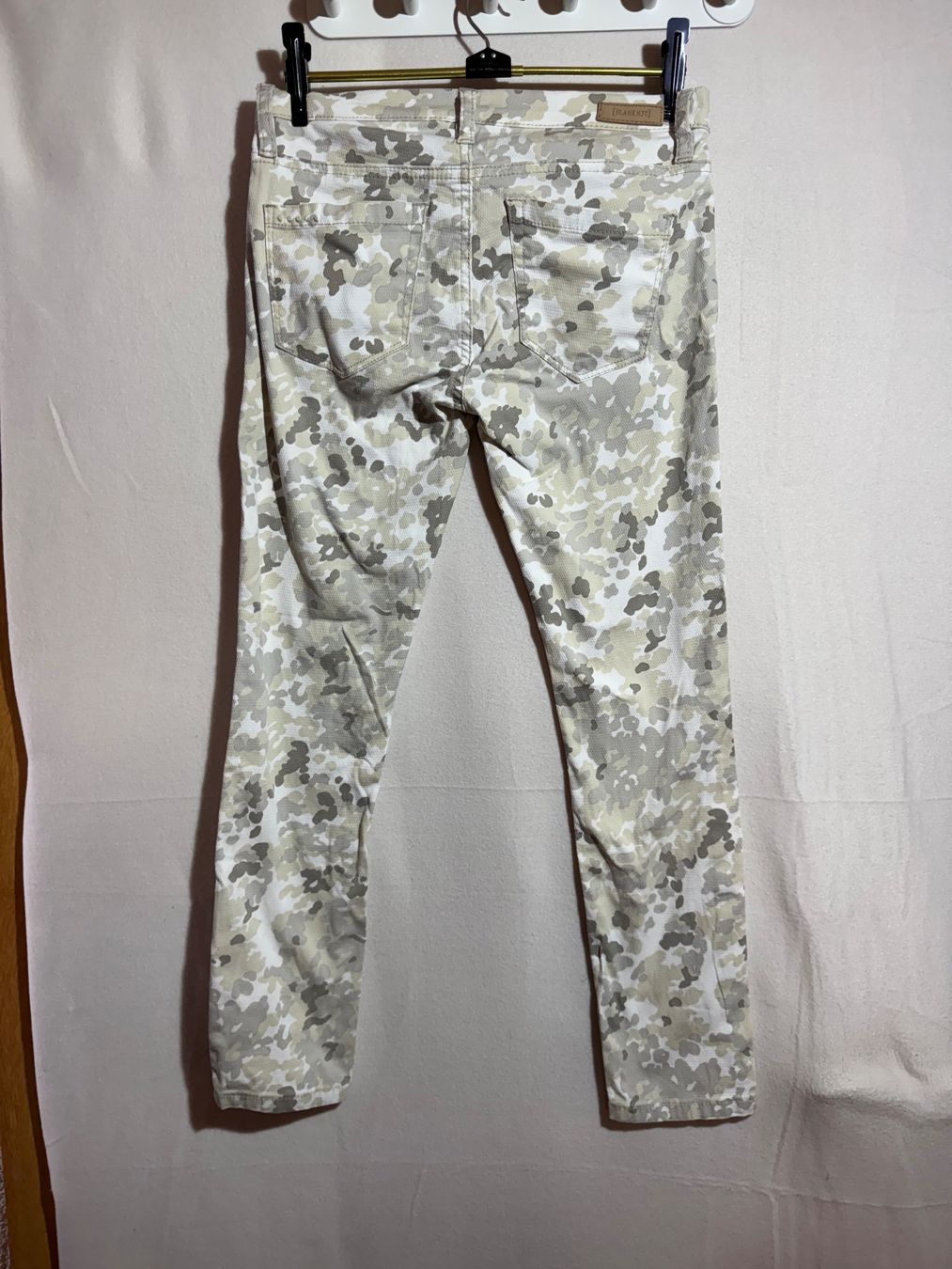 Hosen: Blank nyc Camouflage Jeans Gr. 25 – Gebraucht aus Grosswangen von SALE_SALE_SALE 6
