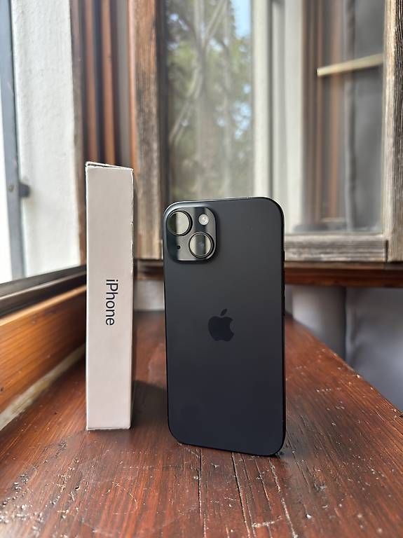 Portables: iPhone 15 128gb  – D'occasion à Sigirino par and_kgv7