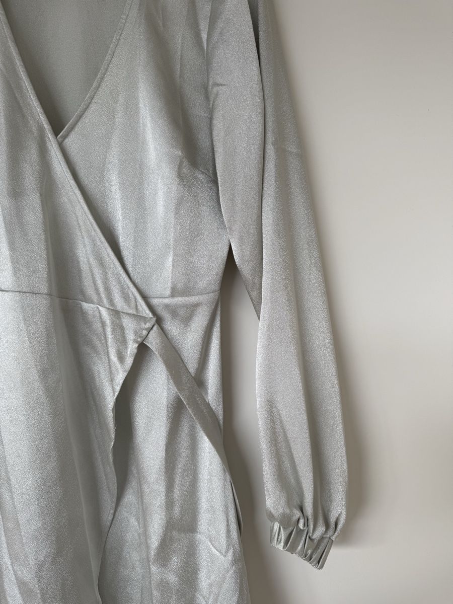 Robes: Robe ENVII – D'occasion à Monthey par sen_6ckr 3