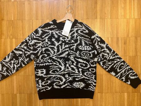 New Obey Pullover