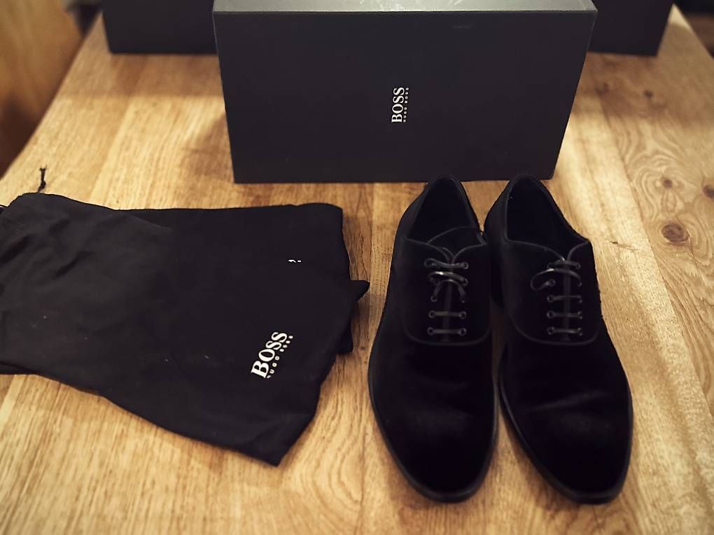 Scarpe da uomo: 1x getragene Hugo Boss Schuhe – Usato da Mettmenstetten venduto da -Zindel-