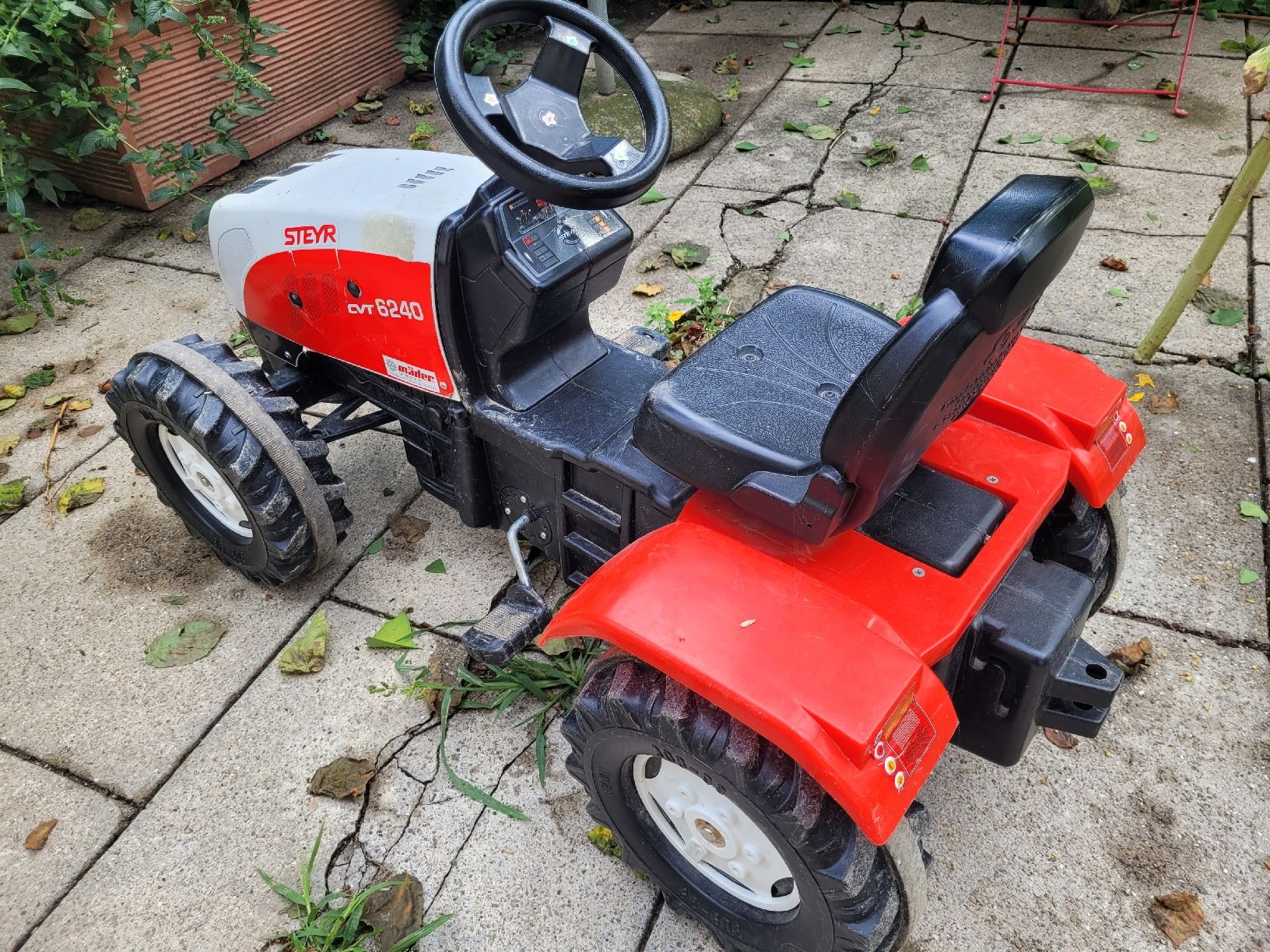 Veicoli per bambini: Trettraktor – Usato da Auw venduto da burik 3