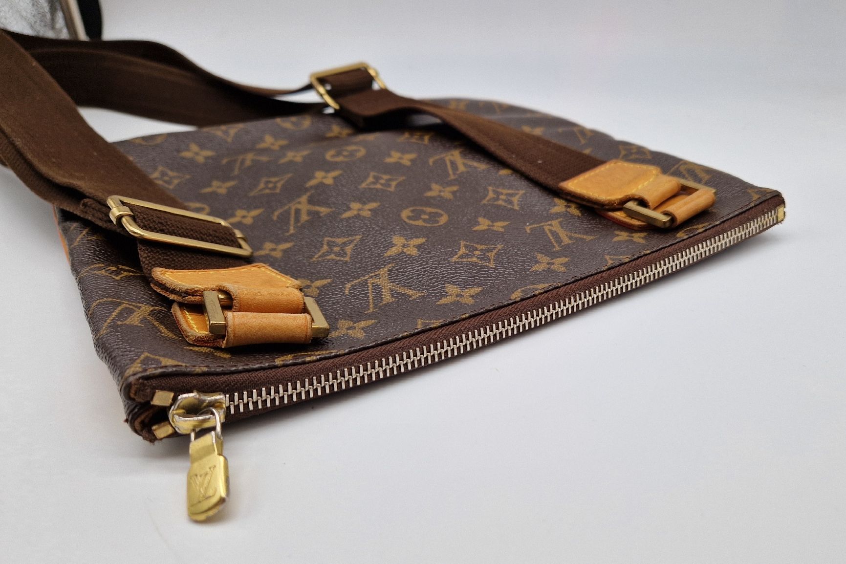 Louis Vuitton Sacs: Louis Vuitton Borsa a tracolla – D'occasion à Corteglia par ila_kz6b 5