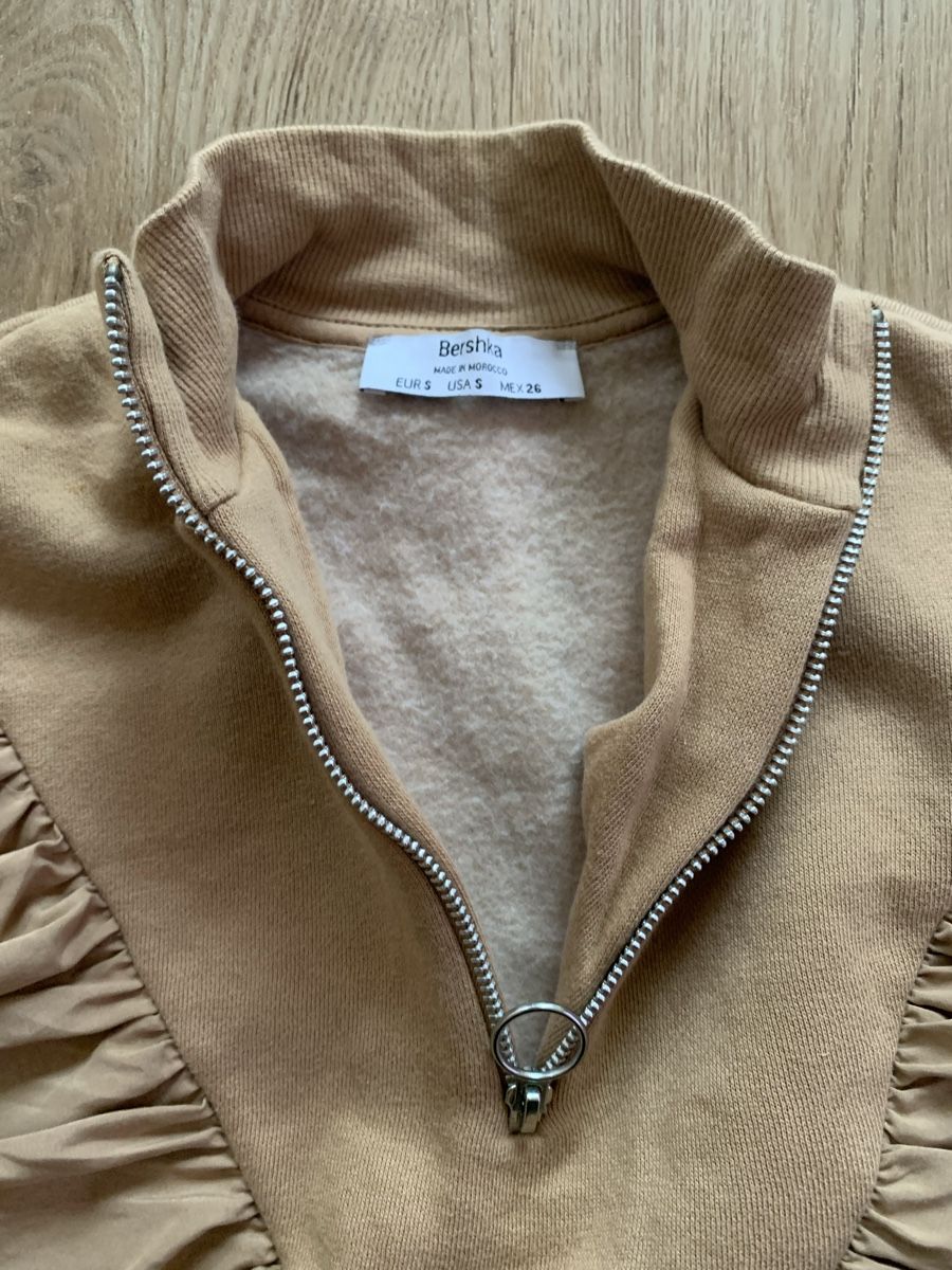 Bershka Top: Sweat crop Bershka – Nuovo (secondo la descrizione) da Genève venduto da rez_c6c6 2