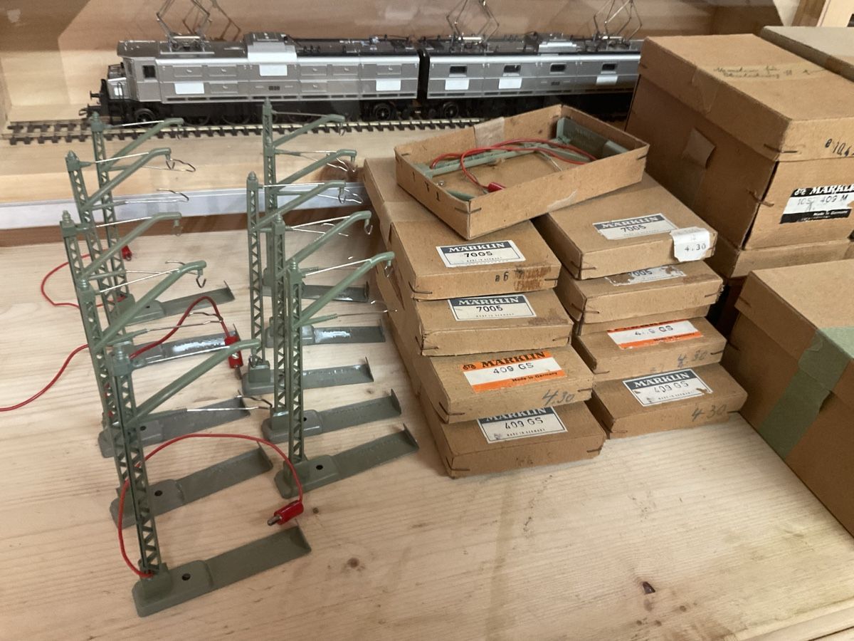Märklin Modellini di ferrovie: Oberleitungsmasten – Usato da Wald ZH venduto da Sbbemilio 8