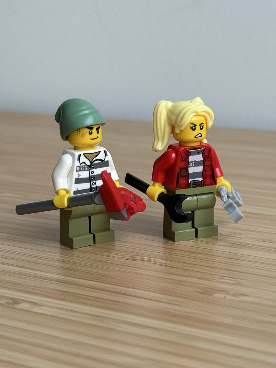 Lego Statuette: Lego 2 Minifiguren Häftlinge – Usato da Neuhausen am Rheinfall venduto da Laghi 1