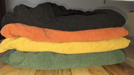 Hosenpaket Cord Halara Grösse M/L
