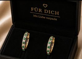 Paar Creolen 333 Gold mit 20 Zirkonia grün weiß