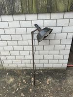 Alte Lampe Emaille mit Ständer
