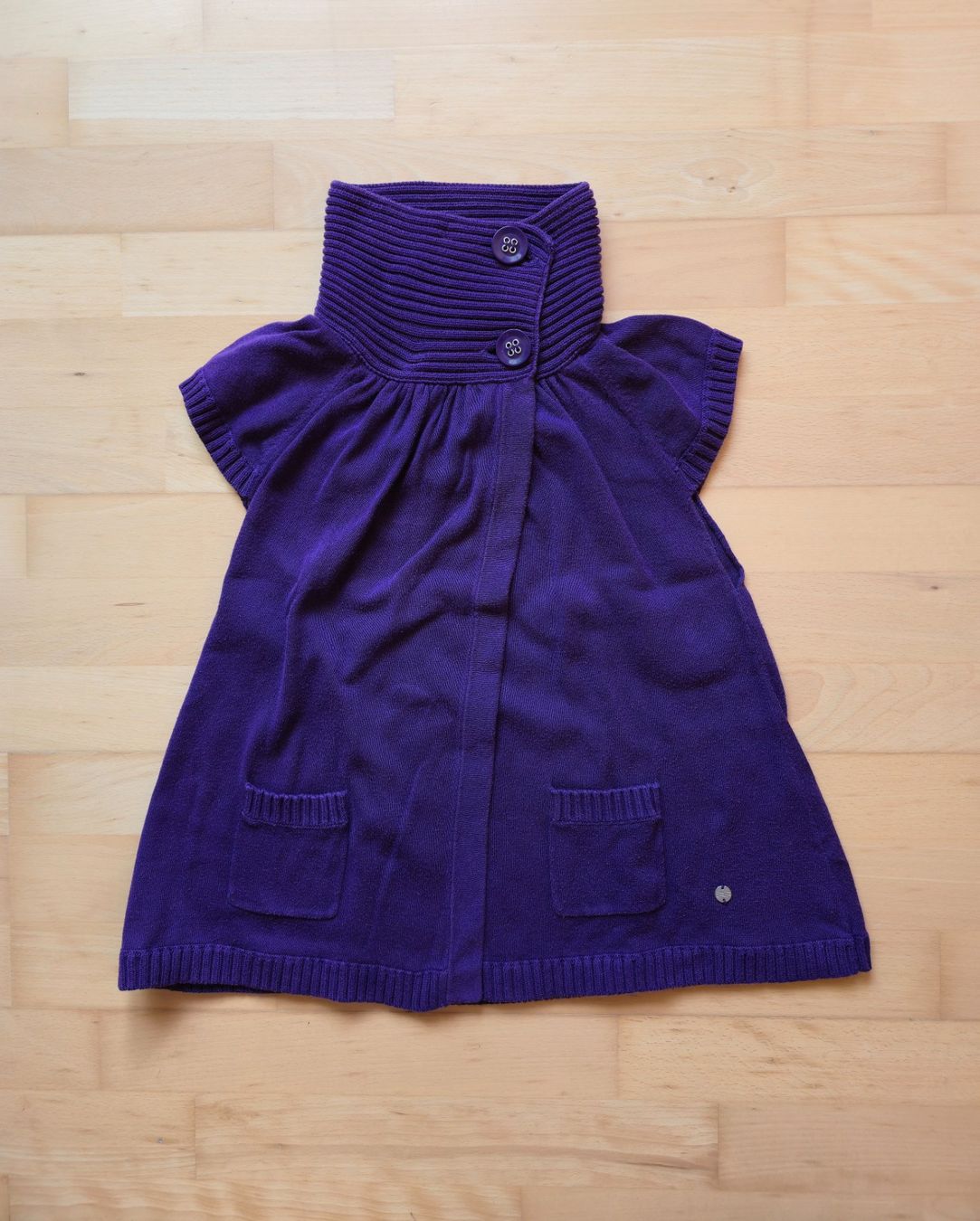 T-shirt: Lässiges Oberteil in schönem Violet 38 – Usato da Dättlikon venduto da Wundertuete_