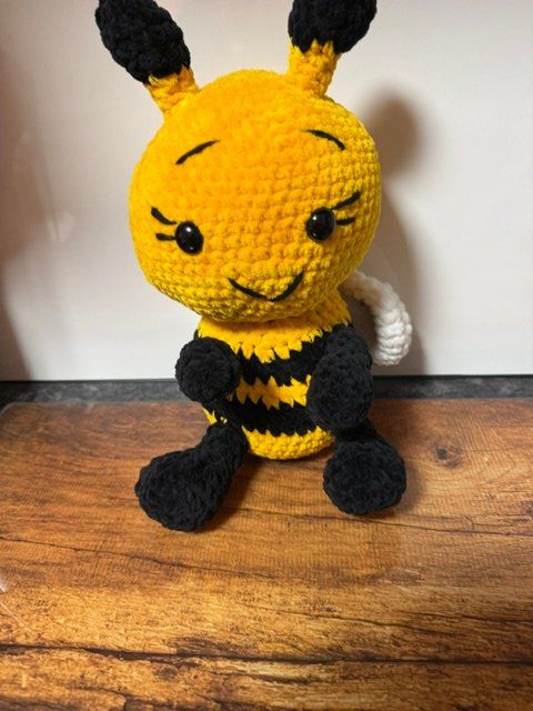 Bambole: Amigurumi Bienchen – Usato da Basel venduto da Dylan1994 2