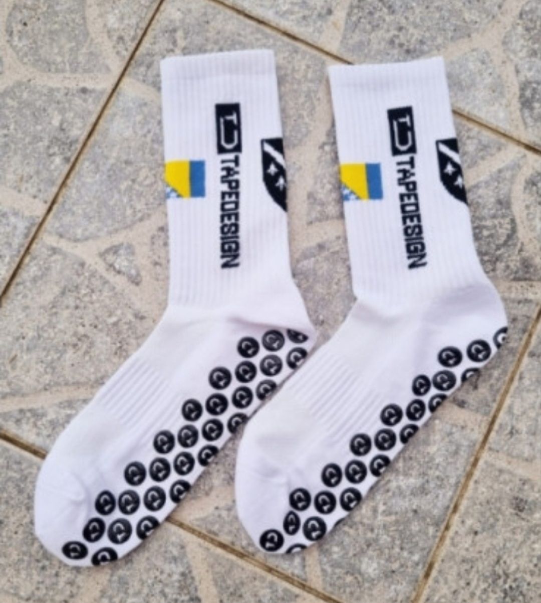 Canottiere & Pantaloni: Bosnien Fussball GRIP – Nuovo (secondo la descrizione) da Emmenbrücke venduto da TopGato