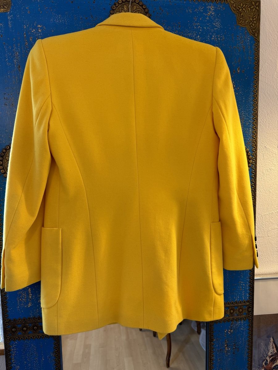Escada Giacche: Escada Blazer Vintage Wolle – Usato da Obfelden venduto da tan_9lj9 2