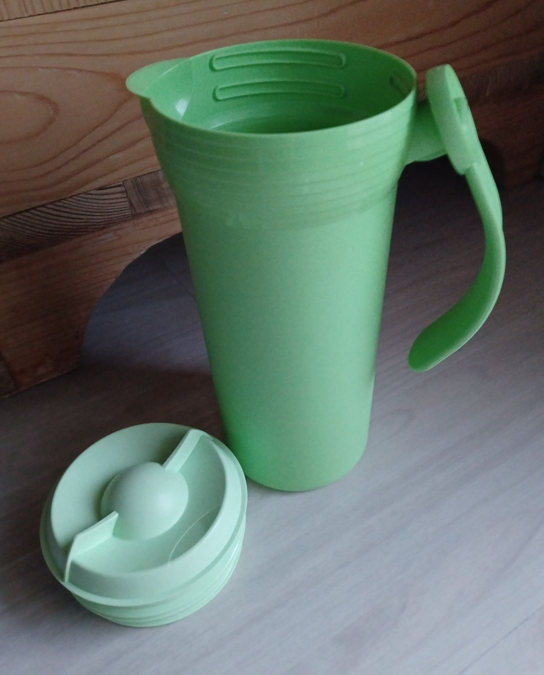 Tupperware Contenitori & Simili: Tupperware-Krug 1.1 Liter – Usato da Seewen SZ venduto da Herakles5 1